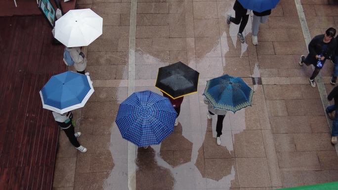 雨天街道雨天街景雨天撑伞雨天人群