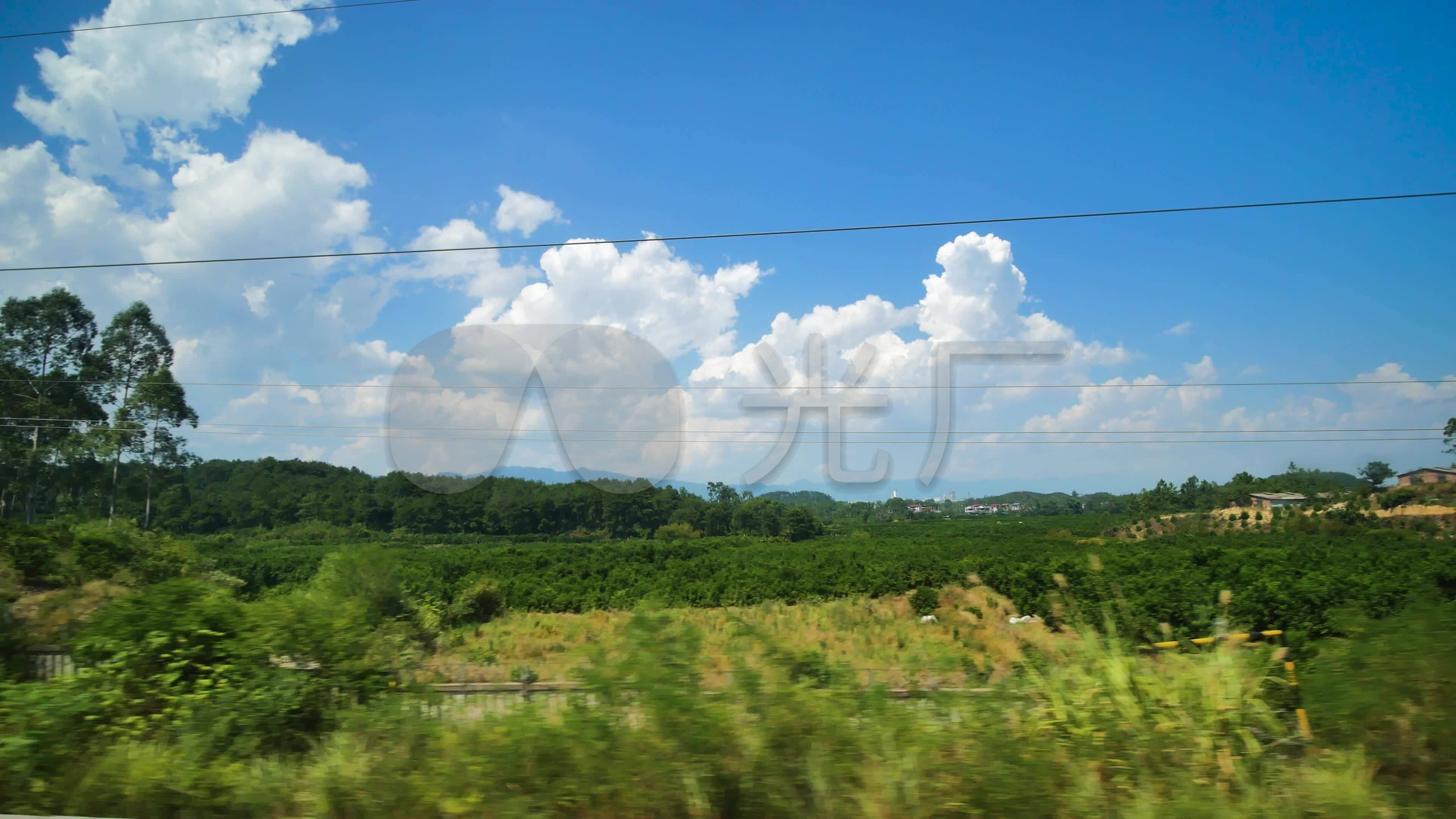 高速行駛的動車高鐵火車窗外風景_3840x2160_高清視頻素材下載(編號