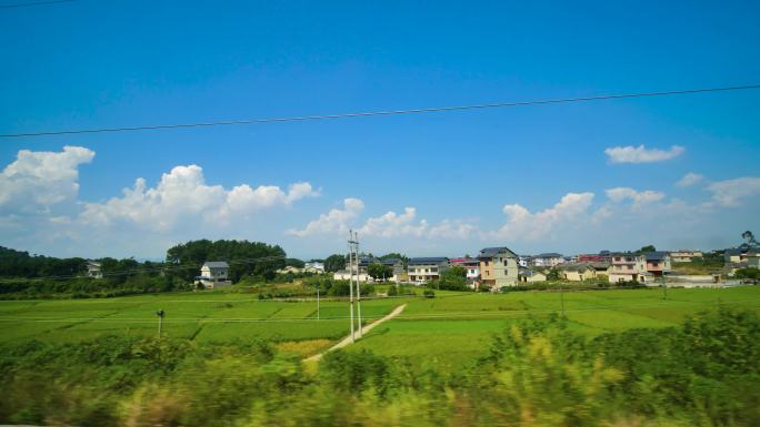 高速行驶的动车高铁火车窗外风景