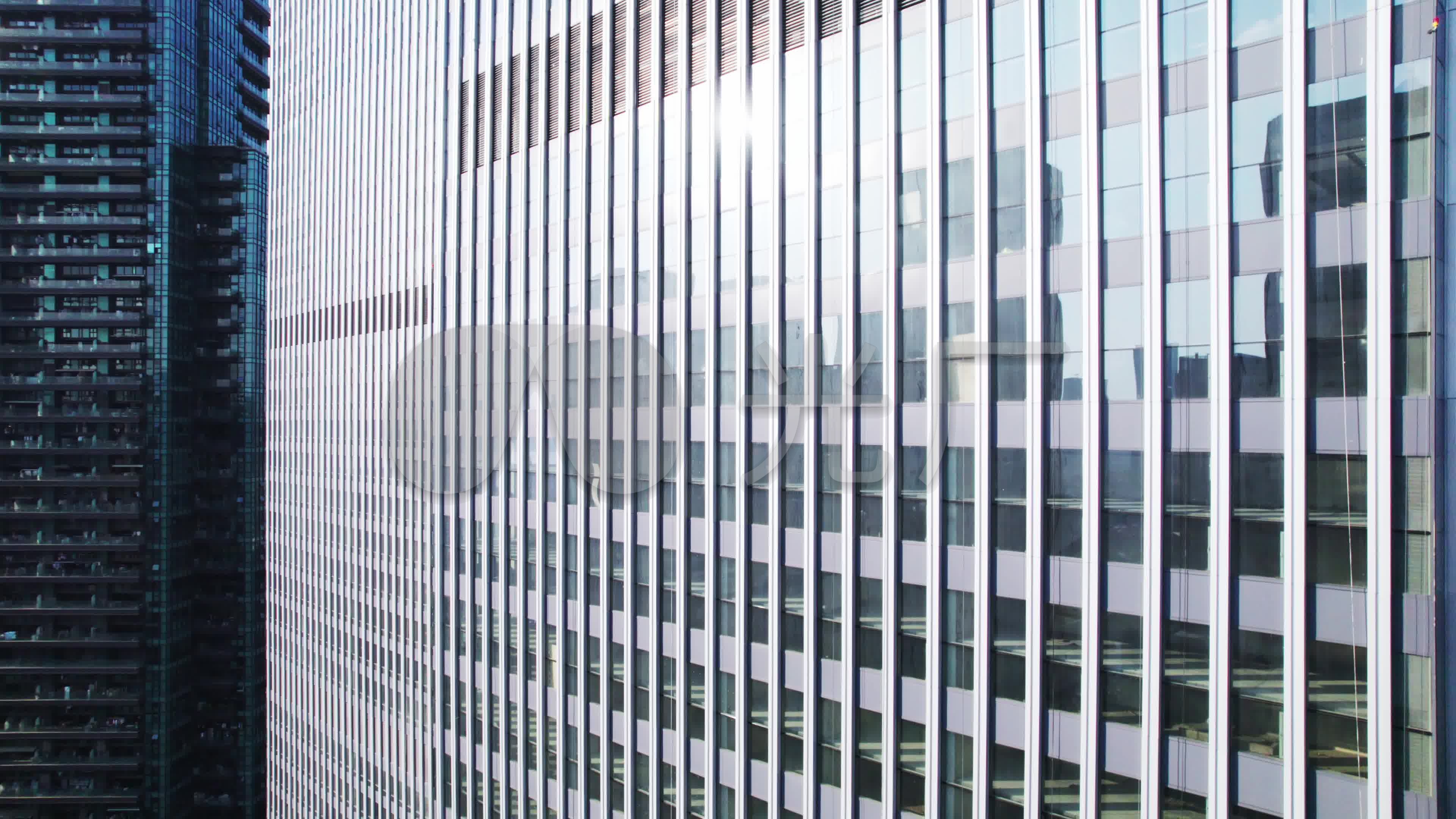 玻璃幕墙设计中的美学元素应用-广东信鼎建设工程有限公司