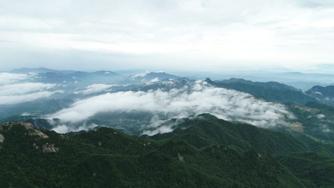 尧山山顶航拍云雾云海