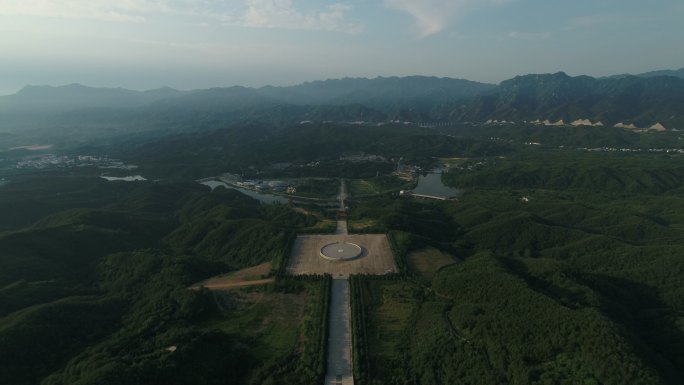 平顶山鲁山大佛的背面