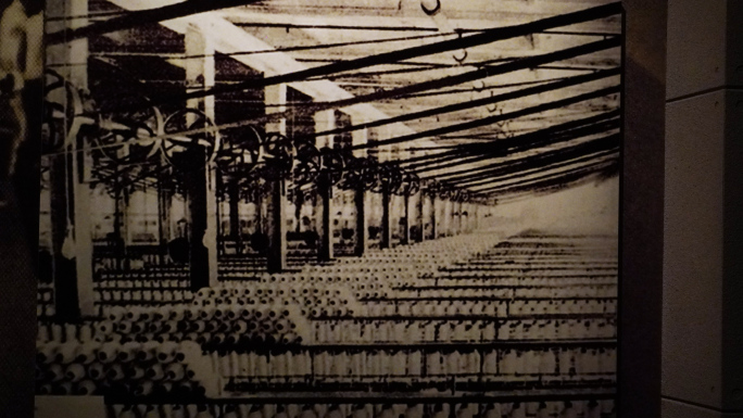 近代工业机械纺织机