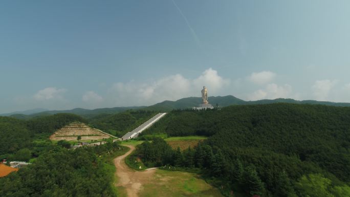 平顶山鲁山大佛佛泉寺航拍龙首峰