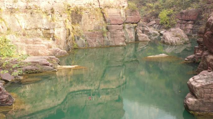 航拍焦作红石峡大峡谷绿水红石