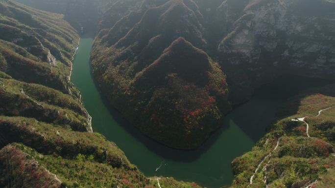 航拍焦作青天河景区鲸鱼湾远景