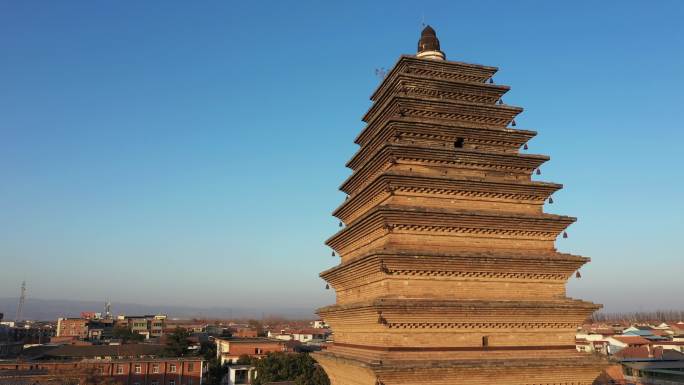 航拍沁阳天宁寺三圣塔近景