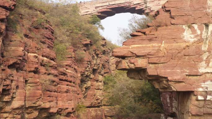 航拍焦作红石峡大峡谷岩石峭壁