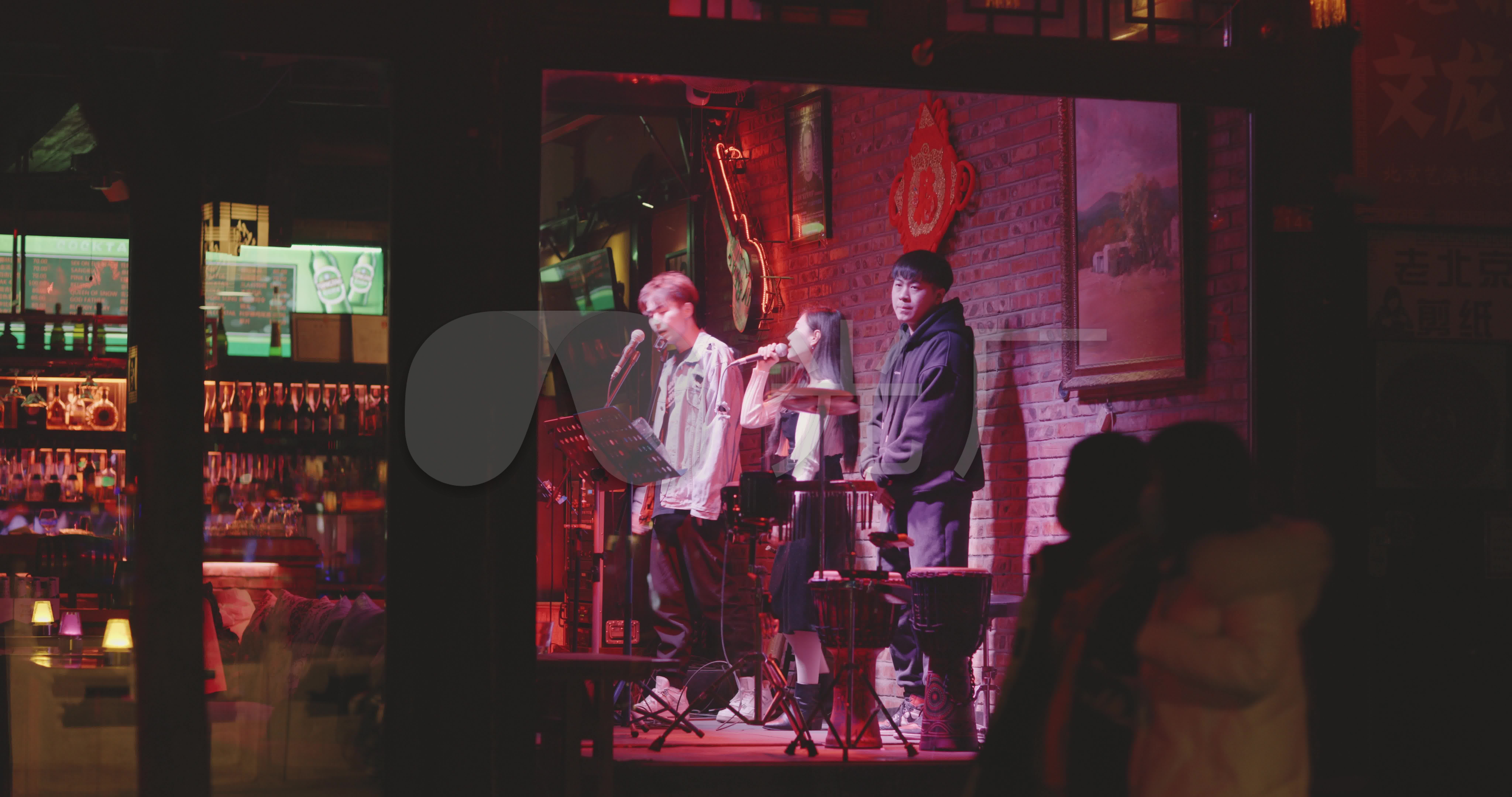 8k热闹的北京什刹海后海酒吧街夜景