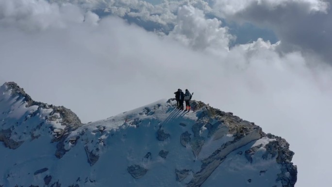 无限风光在险峰：哈巴雪山是人生第一座雪山