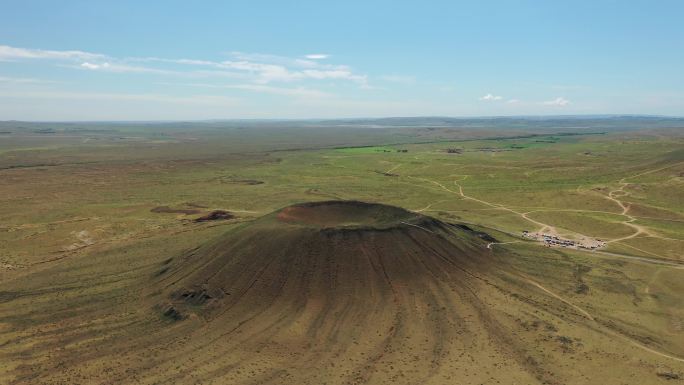 内蒙古乌兰达15号火山环绕航拍3