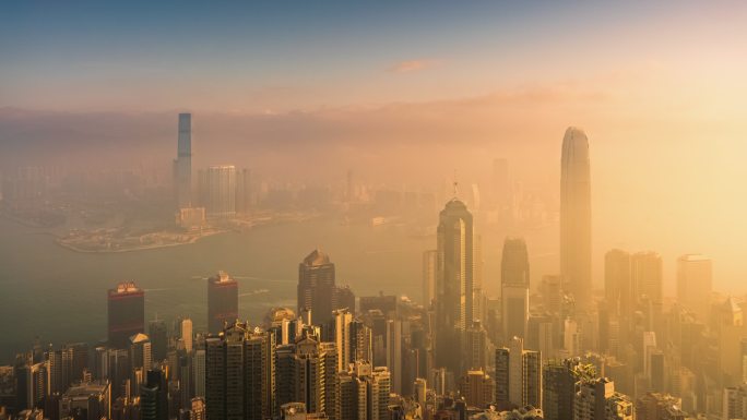 日出时香港摩天楼和城市景观的时间推移