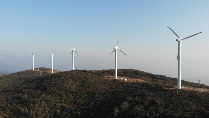 鹤顶山风车发电