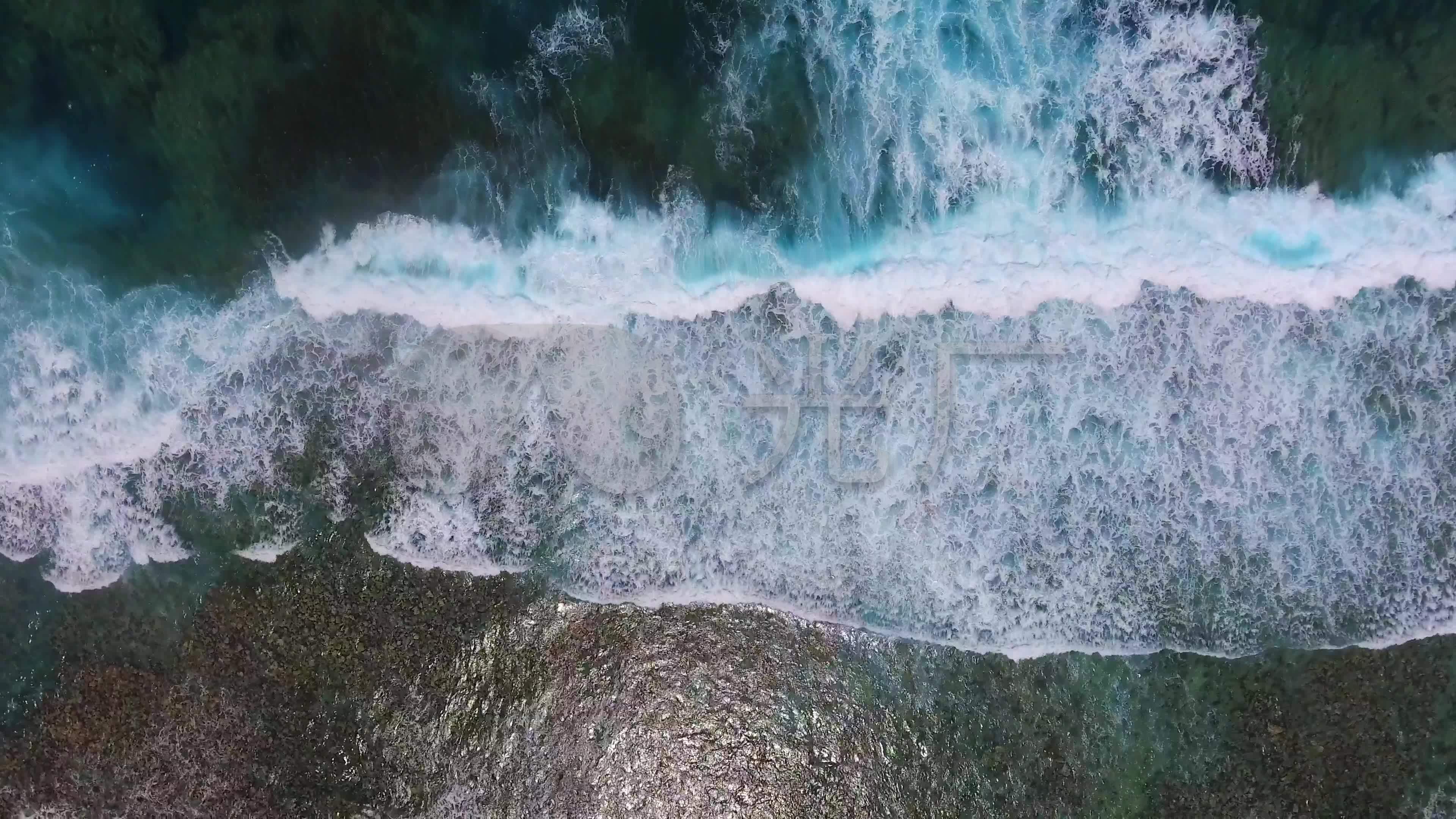 10張絕美海浪攝影照！攝影師超會捕捉海浪的風情萬種，網友驚呆：「美到好不真實」 - Voncho
