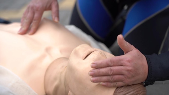 人工呼吸心 CPR教学