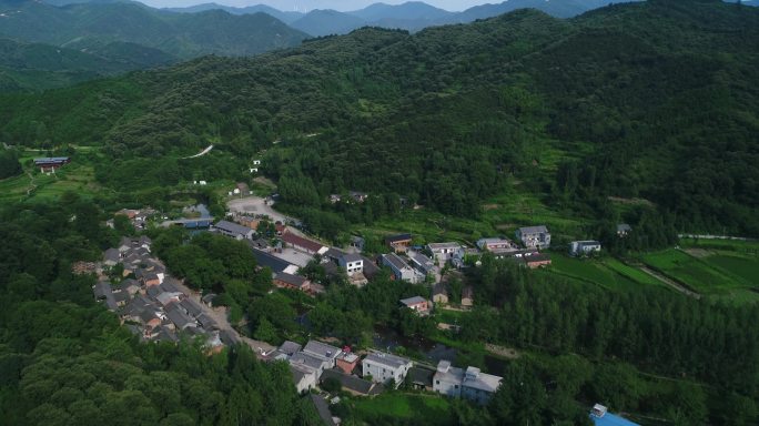 大山深处的山村