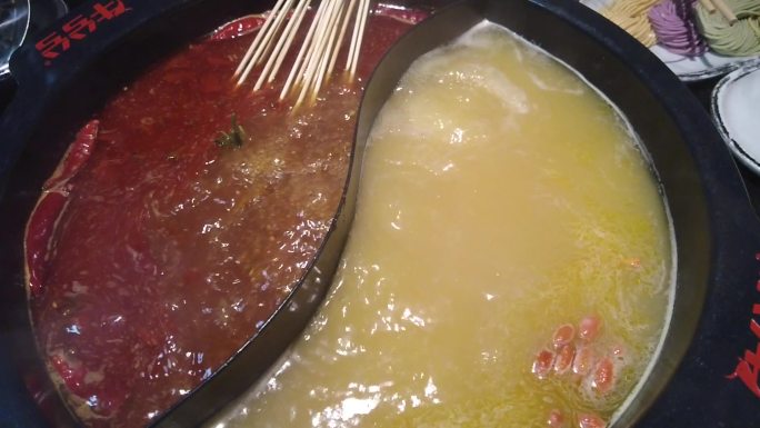 火锅 涮肉串 鸳鸯锅 清汤 辣汤