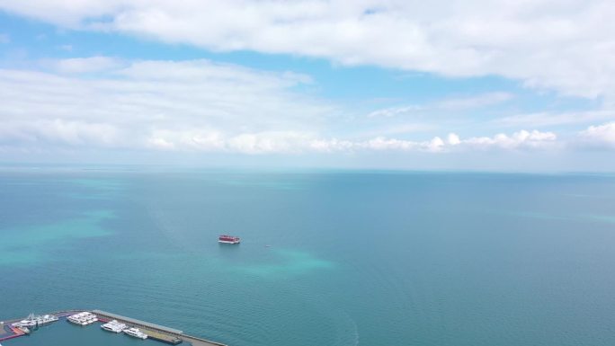 青海湖游艇航行航拍高清素材