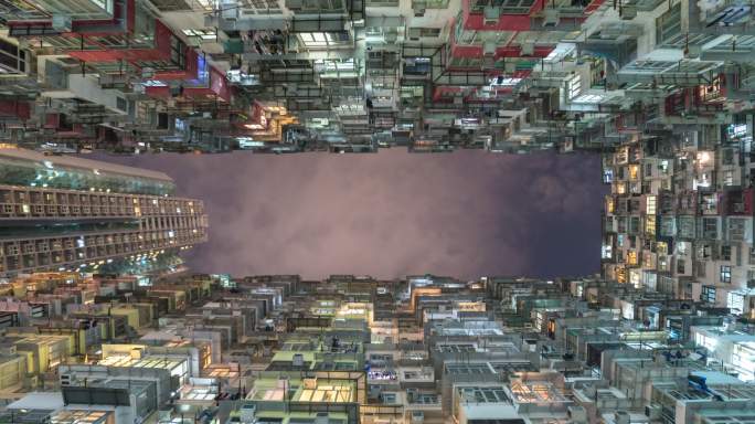 香港老公寓的天空蜗居高楼住宅仰视