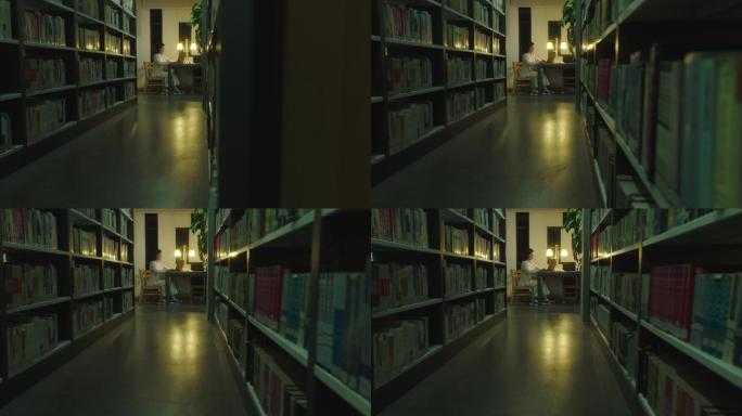 深夜在图书馆 学习