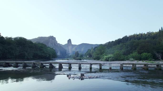 丽水缙云仙都风景区鼎湖峰