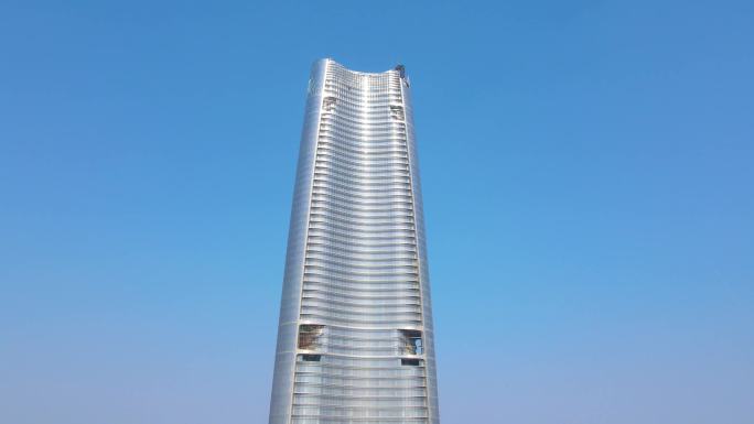 4K航拍武汉地标华中第一高楼建筑