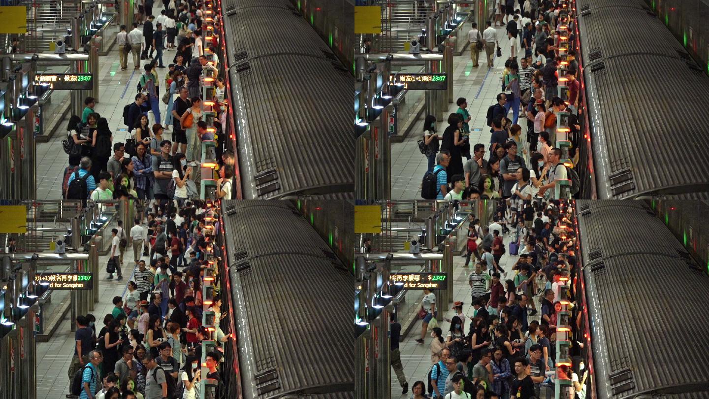 地铁隧道中人群和火车的慢动作。