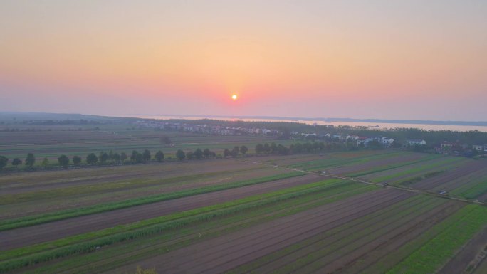 4K航拍夕阳下的湖南乡村民居