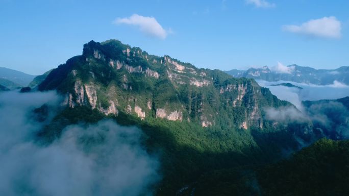 光雾山雾色景观 巴中光雾山