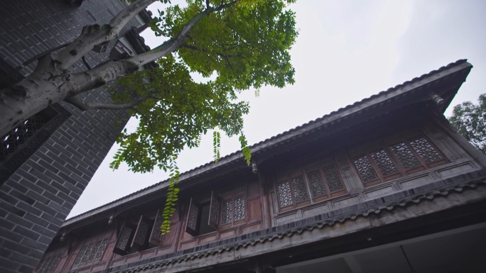 中式建筑和雕花门窗