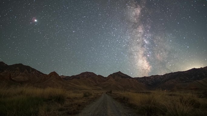 祁连山国家自然保护区日转夜星空