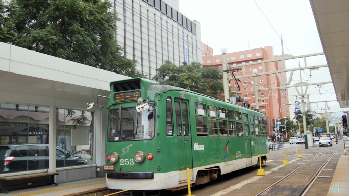 日本城市有轨电车 日式小清新动漫场景