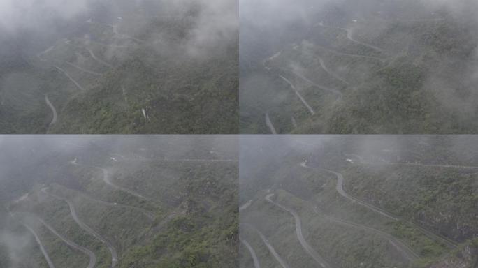 云雾深山蜿蜒道路