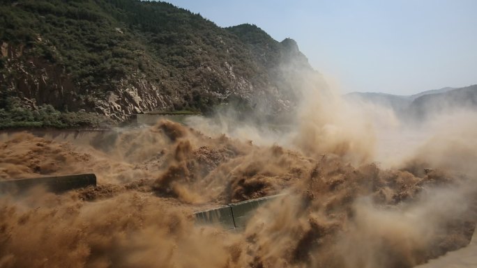 三门峡大坝放水