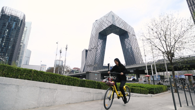 北京国贸骑共享单车