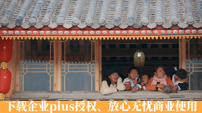 少数民族视频云南德宏傈僳族房屋服饰