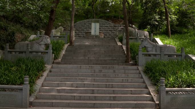 吴横将军鲁肃之墓