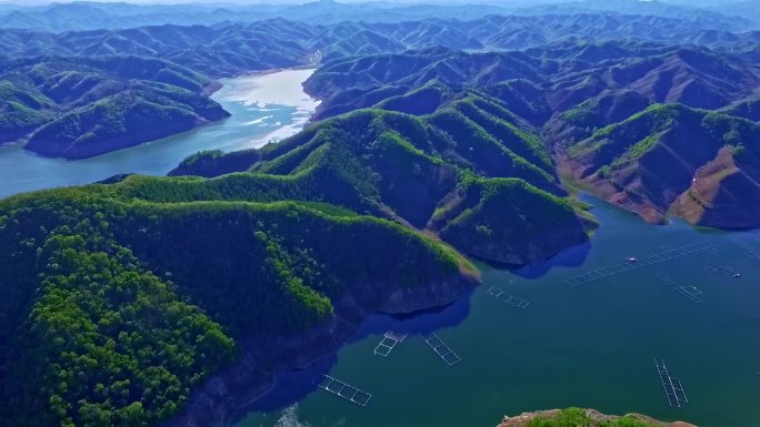 航拍鸭绿江朝鲜中朝边境旅游养鱼辽宁吉林