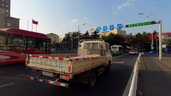 城市车流人流繁忙生活延时