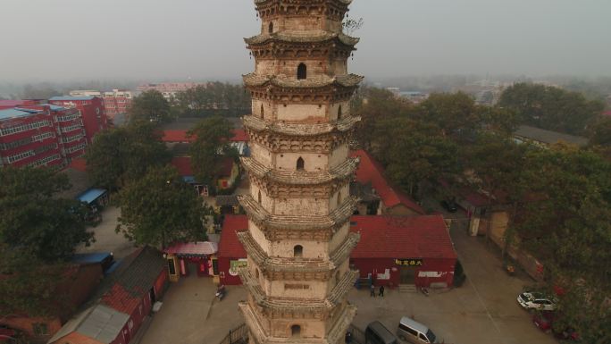 许昌乾明寺塔古塔近景航拍