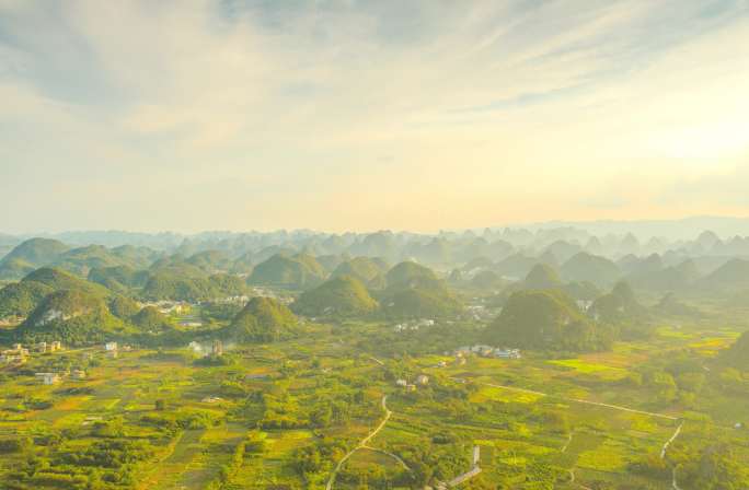 桂林阳朔葡萄峰林山水航拍延时大气日落