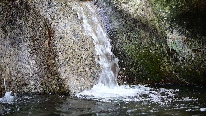 溪流溪水山间溪流