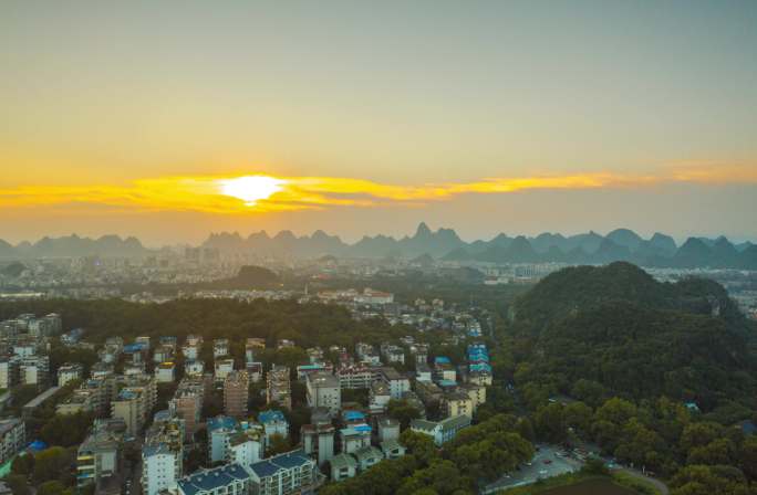 桂林航拍延时日落七星公园龙隐路城市风景