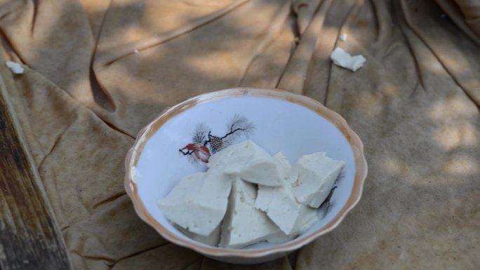 豆腐  热豆腐