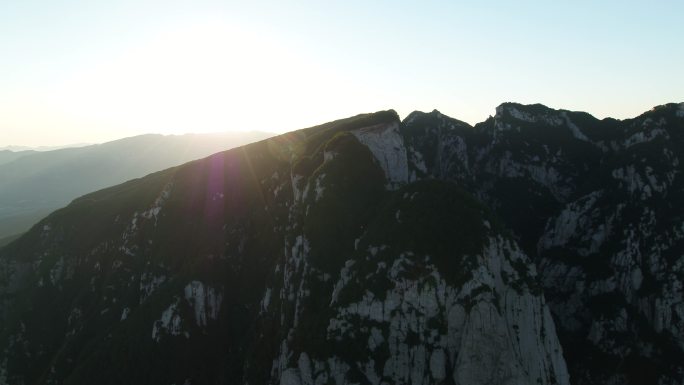 航拍嵩山日出