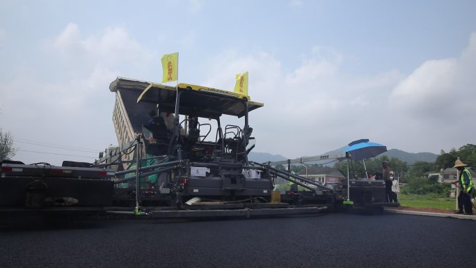 铺路 柏油马路