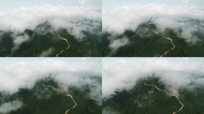 云雾遮挡住的大山和山脉