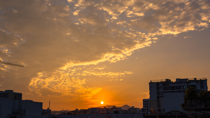 夕阳下落