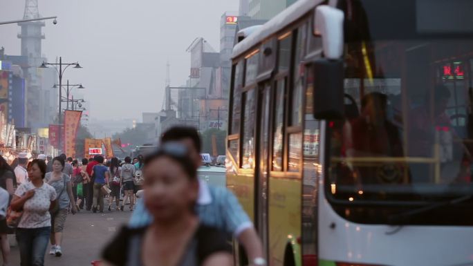 90年代 河南开封夜市人群小吃