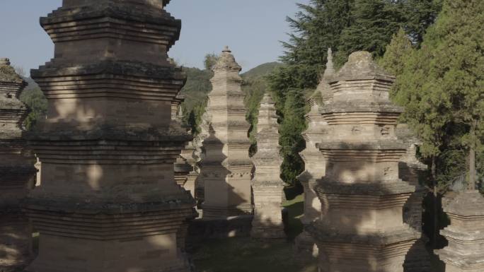 航拍嵩山少林寺塔林阳光方塔